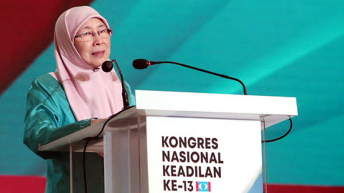 Wan Azizah recounts darkest hours before GE14