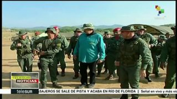 Venezuela: Nicolás Maduro presencia ejercicios militares de cadetes