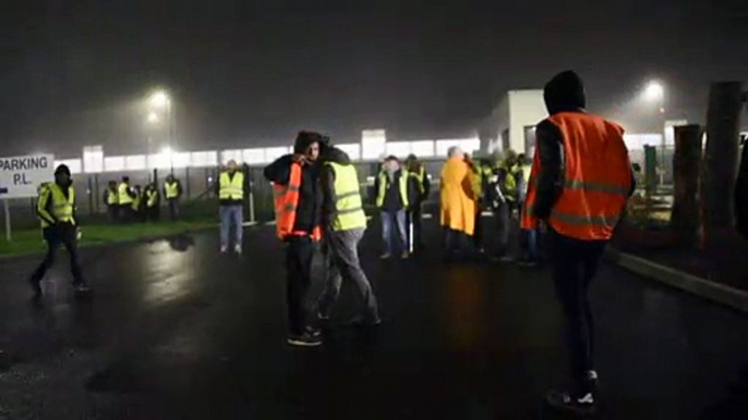 LE CREUSOT TGV : La plateforme Lidl débloquées des Gilets Jaunes par les gendarmes