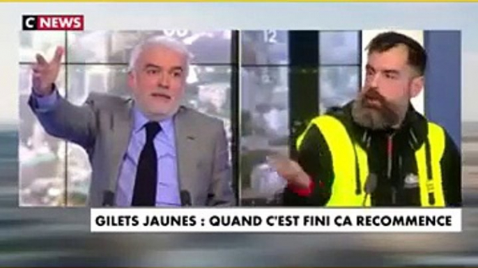 Jerome Rodriguez, Gilet Jaune, parle du nuage de Tchernobyl au journaliste Pascal PRAUD de CNEWS - 2 janvier 2019