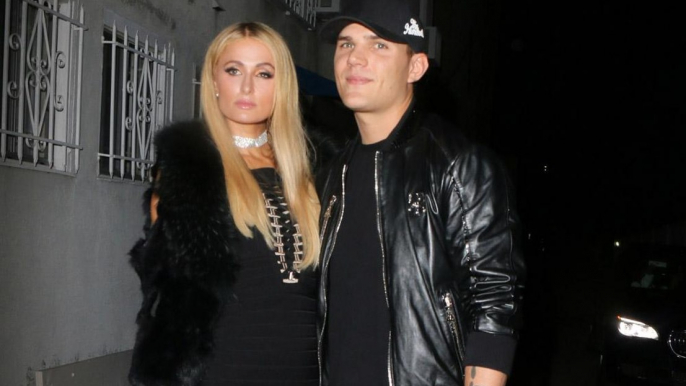 Chris Zylka 'still in love' with Paris Hilton