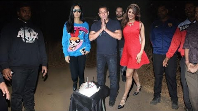 Salman Khan CELEBRATES BIRTHDAY With His Two Girlfriends Katrina Kaif & Jacqueline Fernandez