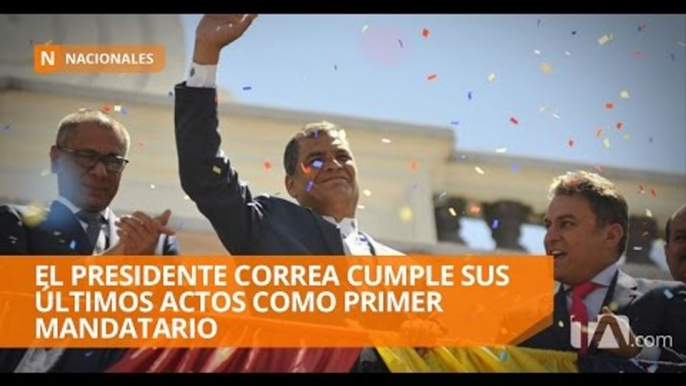 Rafael Correa participa en último cambio de guardia como presidente