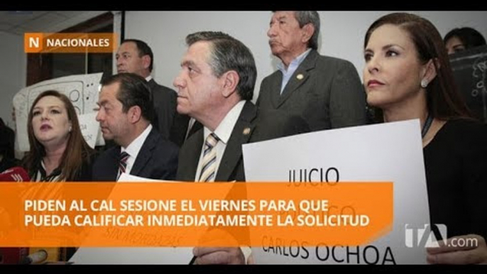 53 asambleístas presentaron solicitud de juicio político en contra de Carlos Ochoa - Teleamazonas