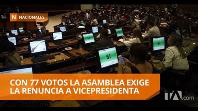 Asamblea aprueba resolución para exigir la renuncia de Vicuña - Teleamazonas