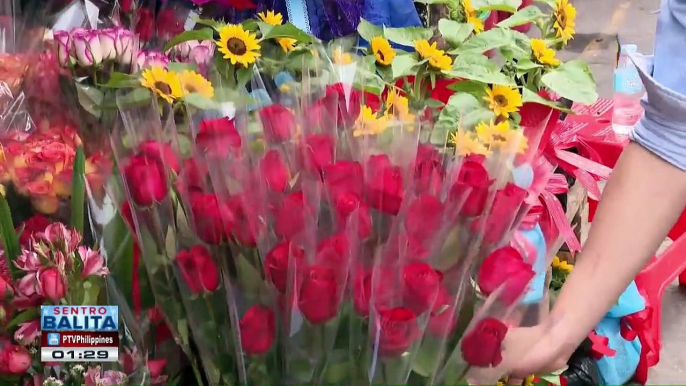 Presyo ng ilang bulaklak at panregalo sa Dangwa, nagtaas na