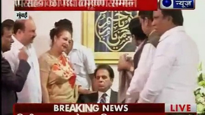 Dilip Kumar receives Padma Vibhushan honour