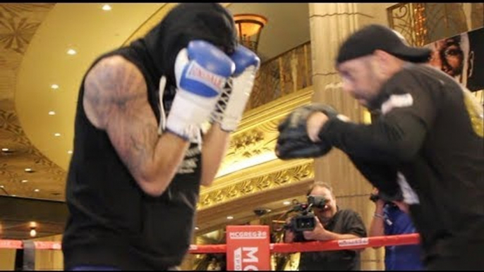 WAR CLEV! - NATHAN CLEVERLY SMASHES THE PADS WITH DARREN WILSON AHEAD OF BADOU JACK CLASH