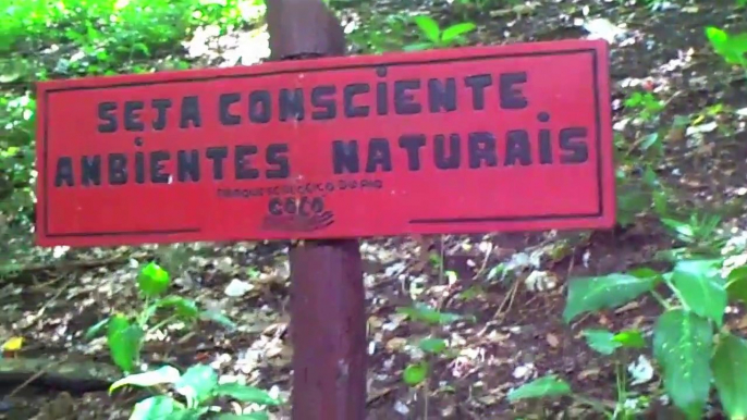 Entrada ao parque ecológico do rio Cocó * Entrance to the Cocó River Ecological Park