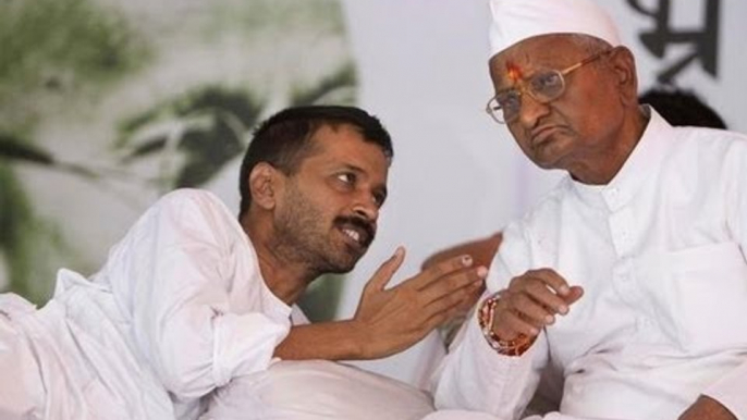 Anna confirms split, says Kejriwal can't use his name - NewsX