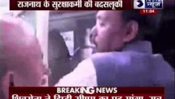 Vinod Tawde gets into a scuffle with guards, denied entry in Rajnath Singh's car