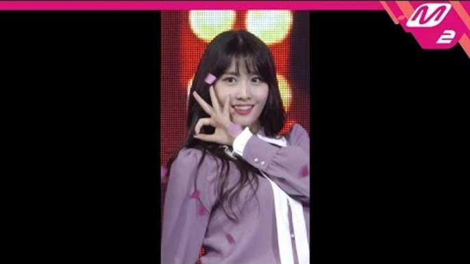 [MPD직캠] 트와이스 모모 직캠 'YES or YES' (TWICE MOMO FanCam) | @MCOUNTDOWN_2018.11.15