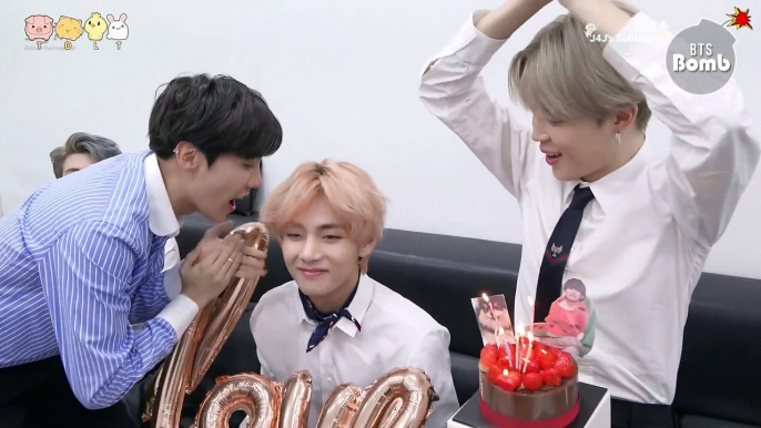 [Vietsub] Sinh nhật bất ngờ (?) của V - [BANGTAN BOMB] V’s Surprise(?) Birthday Party - BTS (방탄소년단)