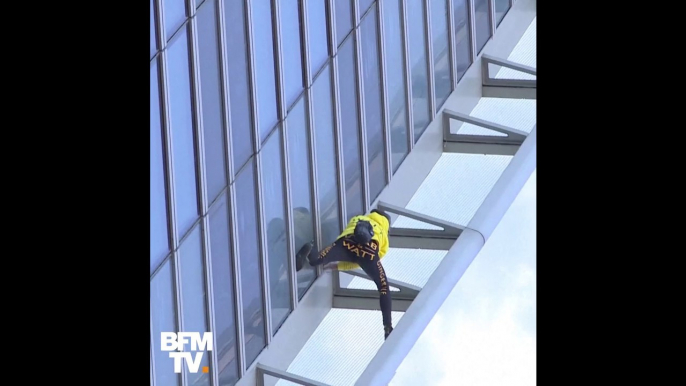 Le "Spiderman français" a escaladé à mains nues une tour de 37 étages… pour sauver Notre-Dame-de-Paris