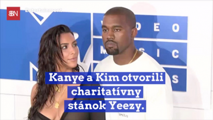 Kanye a Kim otvorili charitatívny stánok Yeezy.