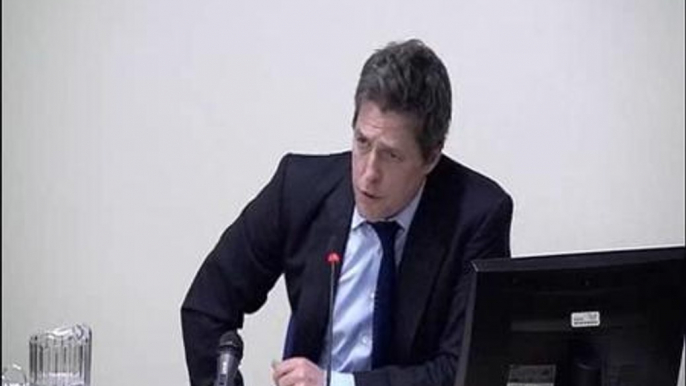 Hugh Grant testifica ante el Tribunal de Londres por el caso de las escuchas de la prensa