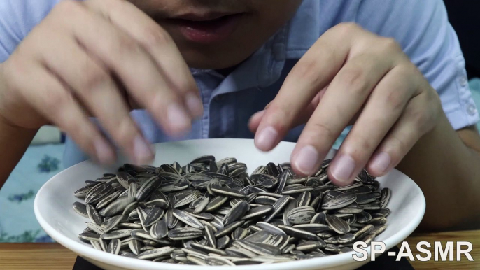 ASMR ROASTED SUNFLOWER SEEDS (CRUNCHY SOUNDS) WHISPERING TO YOUR EAR | STEVEN PHAN ASMR KING