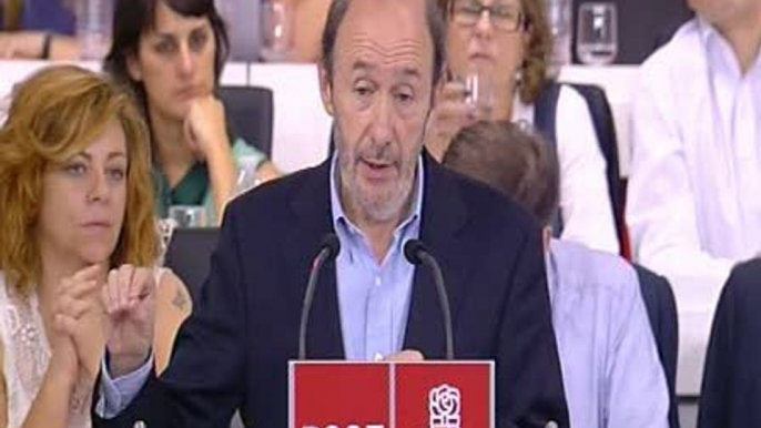 Rubalcaba se presenta a las primarias del PSOE