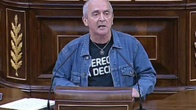 Amaiur: "¡Monarquía fuera, viva Euskal Herria libre y republicana!"