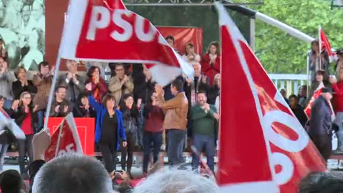 La relación con Podemos, en la campaña de las primarias del PSOE