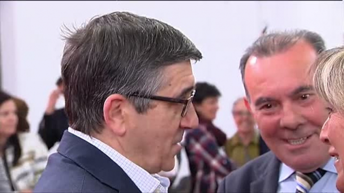 Arranca la recogida de avales de los precandidatos a las primarias del PSOE