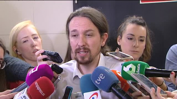 Iglesias, Errejón y los anticapitalistas siguen aireando sus diferencias en público