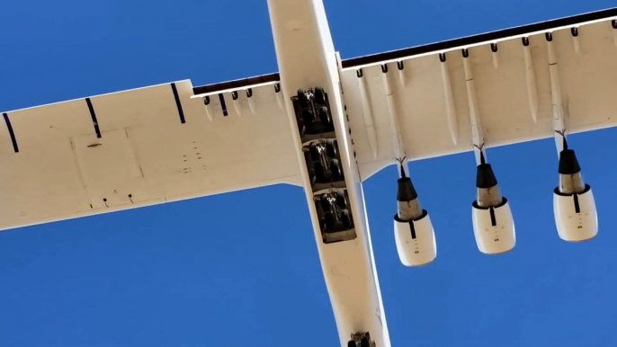 Stratolaunch l'avion le plus grand du monde a réalisé son premier vol !