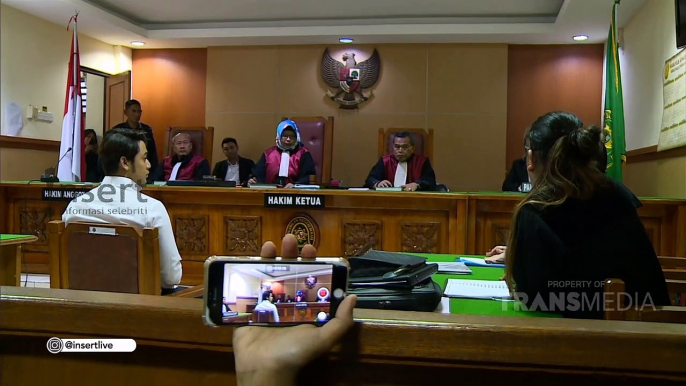 INSERT - Kiriss Hatta Bungkam Saat Jalani Sidang Perdana Pemalsuan Dokumen