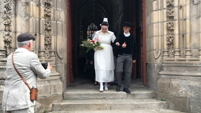 Fête de la Bretagne à Quimper avec la reconstitution d’un mariage et d’un marché