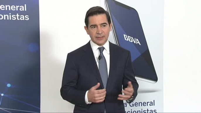 El presidente del BBVA asegura que el banco seguirá "investigando con rigor" el caso de las escuchas de Villarejo