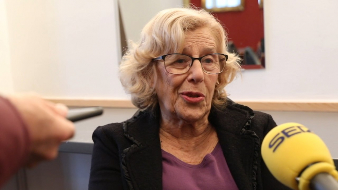 Carmena dice que los ediles de Podemos "continuarán en el proyecto"