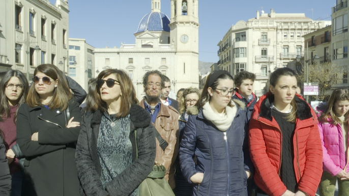 Alcoi condena "con todas su fuerzas" el crimen machista de Planes