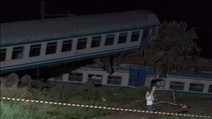 Dos muertos y decenas de heridos en un accidente de tren en Italia