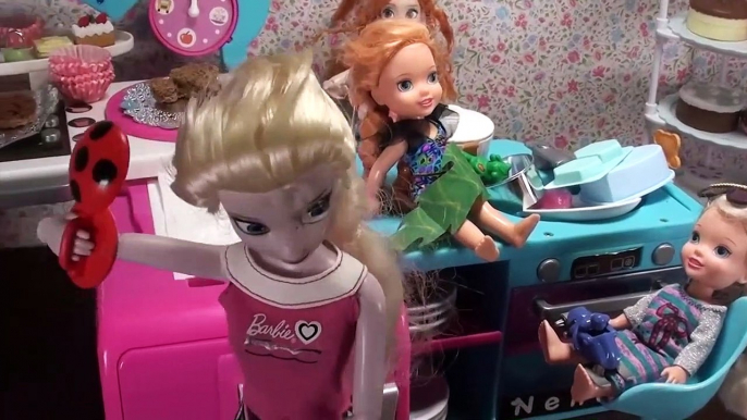 Frozen ELSA and ANNA toddlers bake shop episodes in english with Barbie, Chelsea, Miraculous