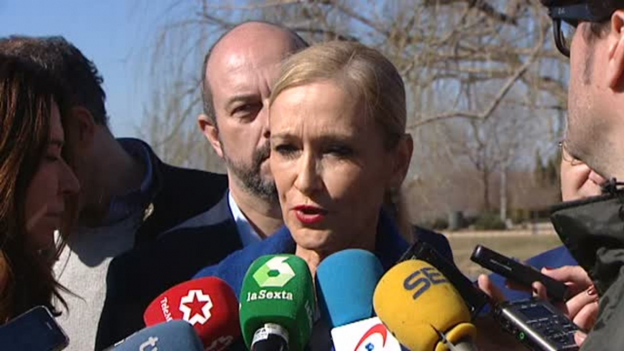 Cifuentes: "En Podemos sus trabajadoras cobran menos que sus trabajadores"