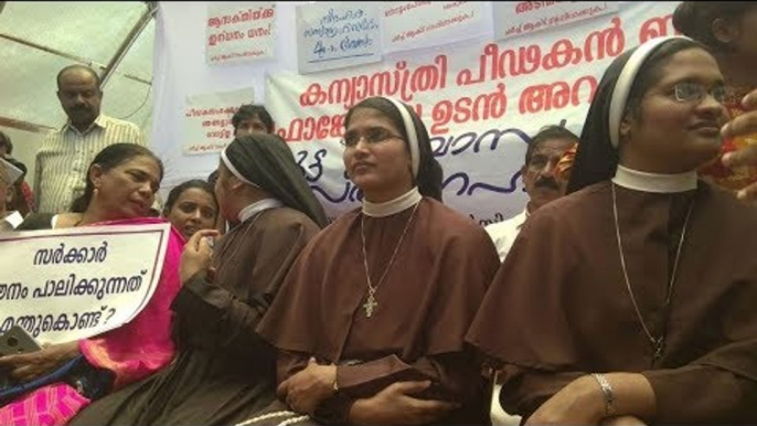 Nuns in Kerala stage protests, demand arrest of rape accused Jalandhar Bishop Father Franco Mulakkal