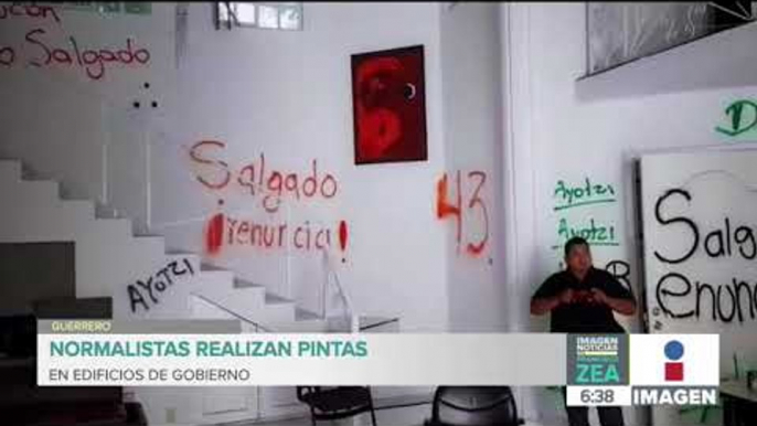 Normalistas realizan pintas en edificios de gobierno de Guerrero | Noticias con Francisco Zea