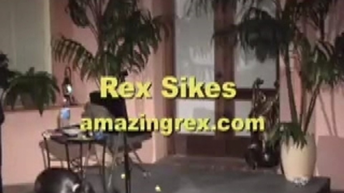 Rex Sikes Corporate Entertainer Mind reader Mentalist