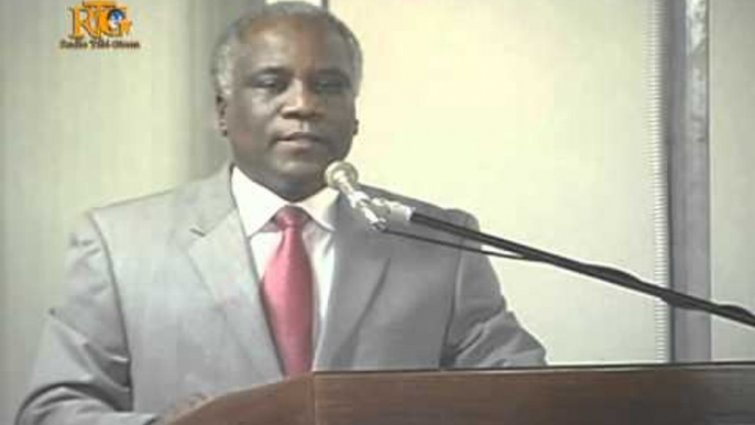 parlement haitien seance d'interpellation gadel janl ye mardi 22 novanm 2011.avi