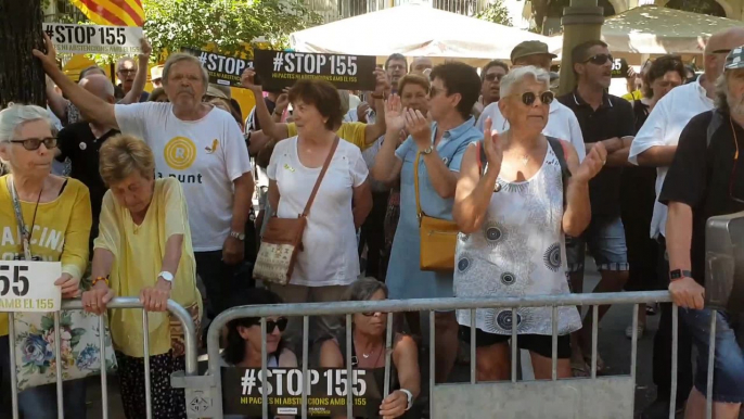 Protesta contra ERC y JxCat por los pactos con el PSC