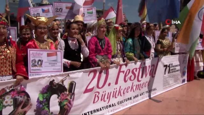 20'nci Uluslararası Büyükçekmece Kültür ve Sanat Festivali'ne renkli açılış