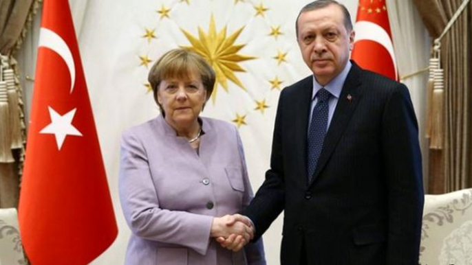 Cumhurbaşkanı Erdoğan, Angela Merkel ile telefonda görüştü