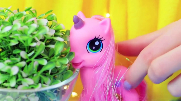 ¡DESAFÍO DE MY LITTLE PONY vs LOL SURPRISE! 14 ASOMBROSOS TRUCOS Y MANUALIDADES CON MUÑECAS