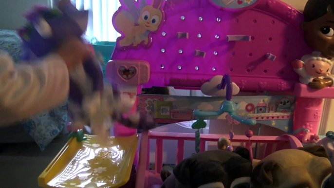 Doc McStuffins  - Doutora  Brinquedos cuidando dos filhotes - Puppy