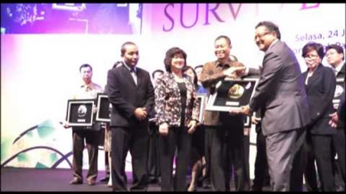 Bisnis Indonesia Award 2014 "Survive To Grow"