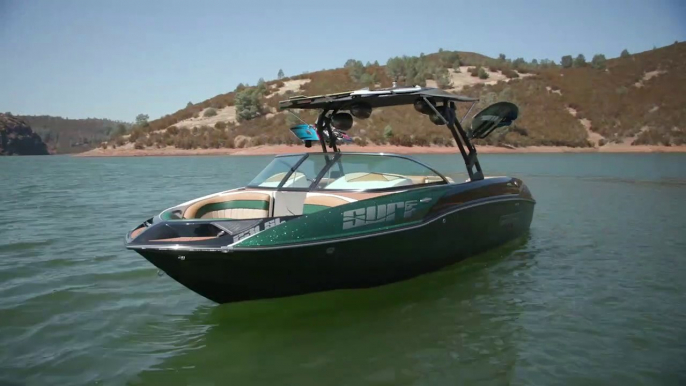 Boat Buyers Guide: 2020 Sanger 231 SL