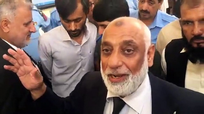 Lawyer Misbehave With Justice Umar Ata Bindyal During Qazi Faez Isa reference Hearing