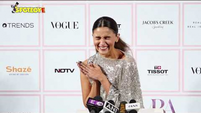 Alia Bhatt on Amitabh Bachchan Winning Dada Saheb Phalke Awards |  Vogue Beauty Awards 2019