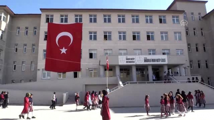 Barış Pınarı Harekatı'na şiirli destek