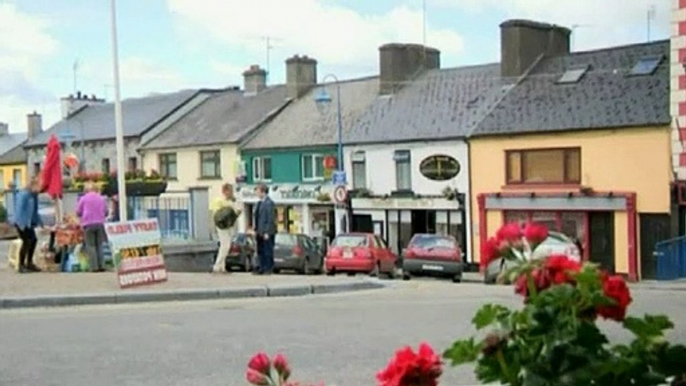 Great British Railway Journeys - S04 - E25 - Goes To Ireland - Athlone To Galway